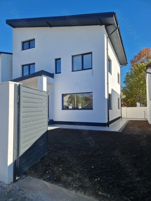 Vila individuala 5 camere, P+1+M, cartier 23 August, Parc Pantelimon - imagine 3