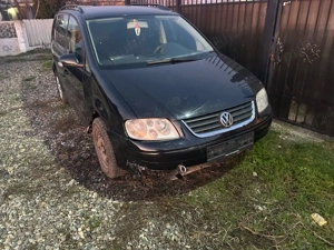 Dezmembrez VW TOURAN 2004 - imagine 3