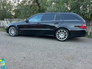 Mercedes E Class - imagine 3