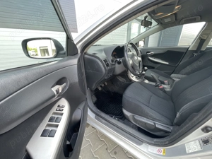 Toyota Corolla 1.4 D-4D Sedan Terra - imagine 3