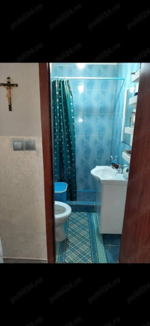 Vand garsonieră la mansardă 