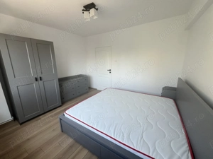 Proprietar inchiriez apt 3 camere - imagine 3