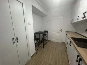 Proprietar inchiriez apt 3 camere