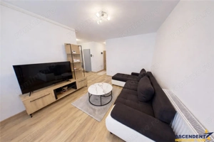 3D! Studio modern de inchiriat, zona Coresi, Tractorul, cu parcare si boxa