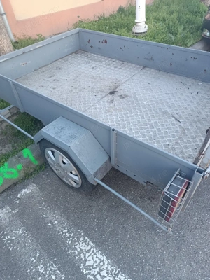 remorca înmatriculată 