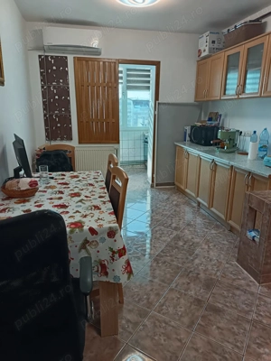 Vând apartament cu 2 camere semidecomandat