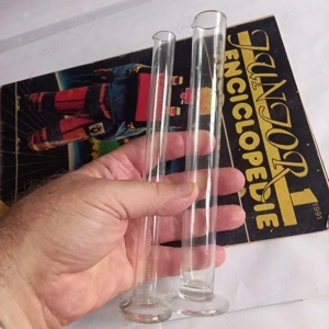 2 cilindri gradați vechi, păstrați bine, sticlă