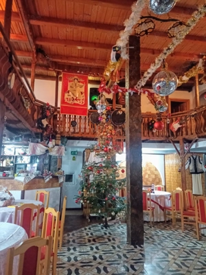 Închiriez Salon Plus bucătărie și cazare la un grup pentru sărbătorile Pascale 