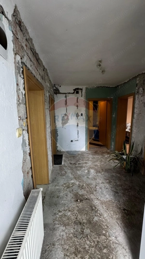 Casă în Darlos, teren 730 mp - imagine 5