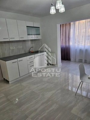 Apartament cu 3 camere,renovat,Calea Lipovei