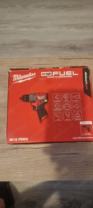 vand masina de gaurit Milwaukee M12