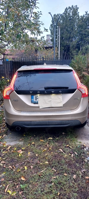 Vând Volvo V60 din 2011 - imagine 3