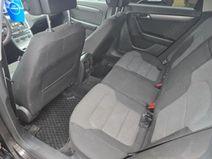 Volkswagen Passat 1.6 Diesel 105 CP - imagine 10