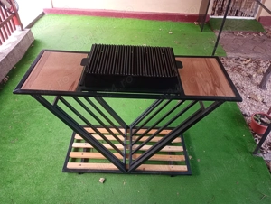 Gratar curte- Robust,metal- lemn 