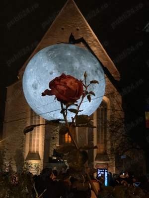 Bună. Pentru doamne și domnișoare, interesante de relaxare și momente placute, discreție maximă!