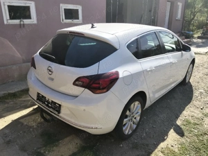 Opel Astra 2015 1.6 CDTI