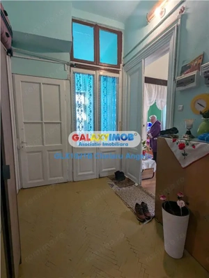 Armeneasca etaj vila 5 camere ,suprafata 200 mp, loc parcare - imagine 13