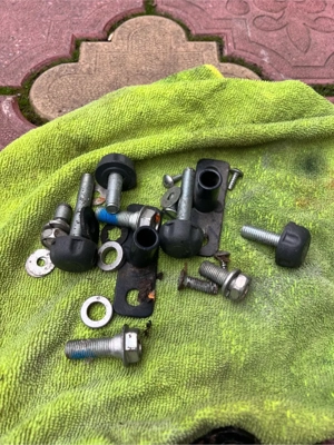 centuri spate mitsubushi pajero 7 locuri  - imagine 5