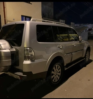 centuri spate mitsubushi pajero 7 locuri  - imagine 2