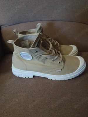 Palladinum mărimea 44