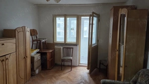 Vand apartament 2 camere - imagine 5