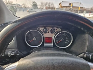 Ford Focus 1.6 Benzina - imagine 2