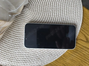 Vând iPhone 16 e codat cont 