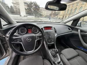 Opel Astra j Turbo 170CP pret negociabil - imagine 3