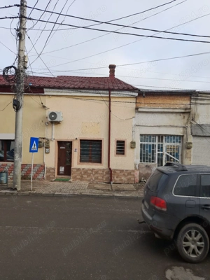 Vand spatiu comerciala garsoniera zona centrala