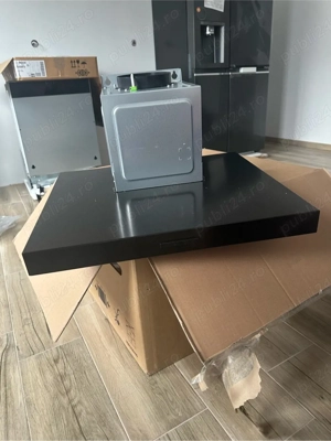 Hota de la firma Bosch noua