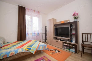 Garsoniera decomandata central