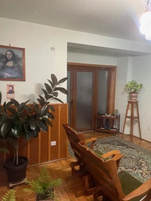 Vand vila deosebita , situata central - imagine 2