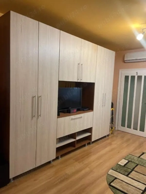 Vand vila deosebita , situata central - imagine 9