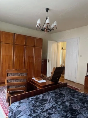 Vand vila deosebita , situata central - imagine 8