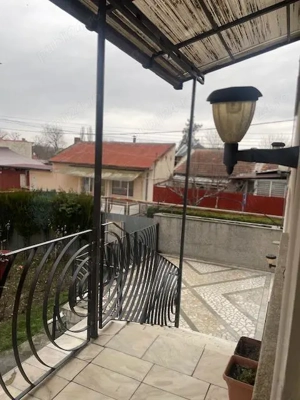 Vand vila deosebita , situata central - imagine 10