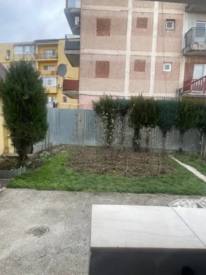 Vand vila deosebita , situata central - imagine 18