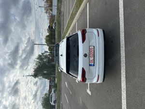 Vand Golf 8, 2022, 2.0 diesel 116 cai, automatic 7+1, km 157.000 - imagine 5