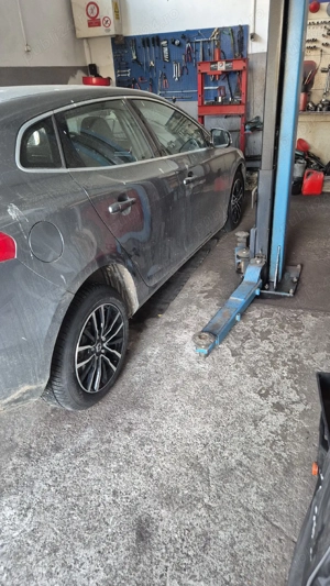 inchiriez elevator mecanica auto