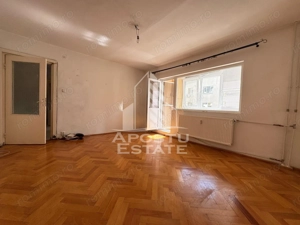 Apartament cu 3 camere, decomantat, etajul 2 , zona Spitalul Judetean - imagine 13