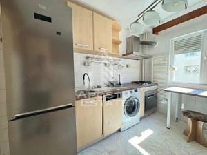 Apartament cu 3 camere, decomantat, etajul 2 , zona Spitalul Judetean - imagine 9