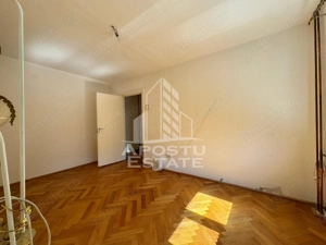 Apartament cu 3 camere, decomantat, etajul 2 , zona Spitalul Judetean - imagine 11