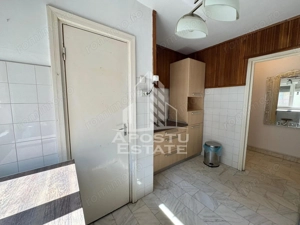 Apartament cu 3 camere, decomantat, etajul 2 , zona Spitalul Judetean - imagine 3