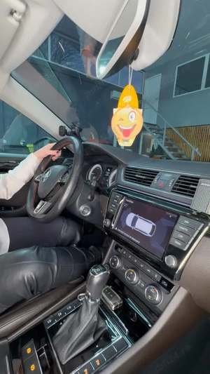 Skoda Superb 2.0 TDI Laurin & Klement 4x4 - imagine 6