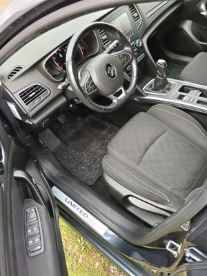 Megan 4 An 2018 Benzina 1.3 - imagine 9