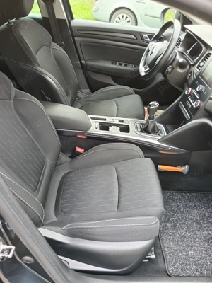 Megan 4 An 2018 Benzina 1.3 - imagine 8