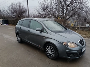 Persoană fizică   SEAT Altea XL 2013   2.0 TDI 140 CP, stare foarte bună - imagine 2