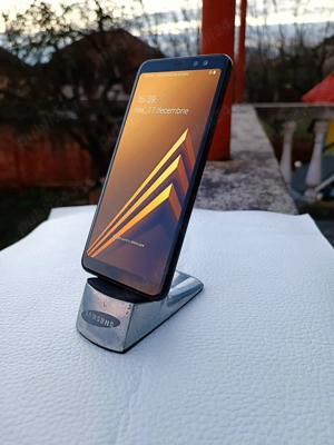 Samsung A8 2018  - husa flip cadou