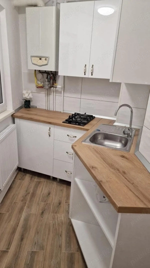 garsoniera bloc de apartamente zona Astra 