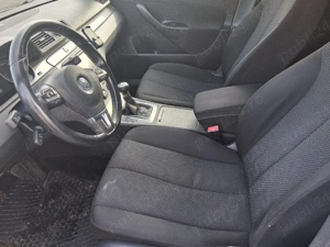 Vând Volksvagen Passat b6 break an fabricație 2010 2000 diesel  6 trepte  - imagine 8