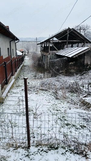 Vând casă și teren Pucioasa  - imagine 7